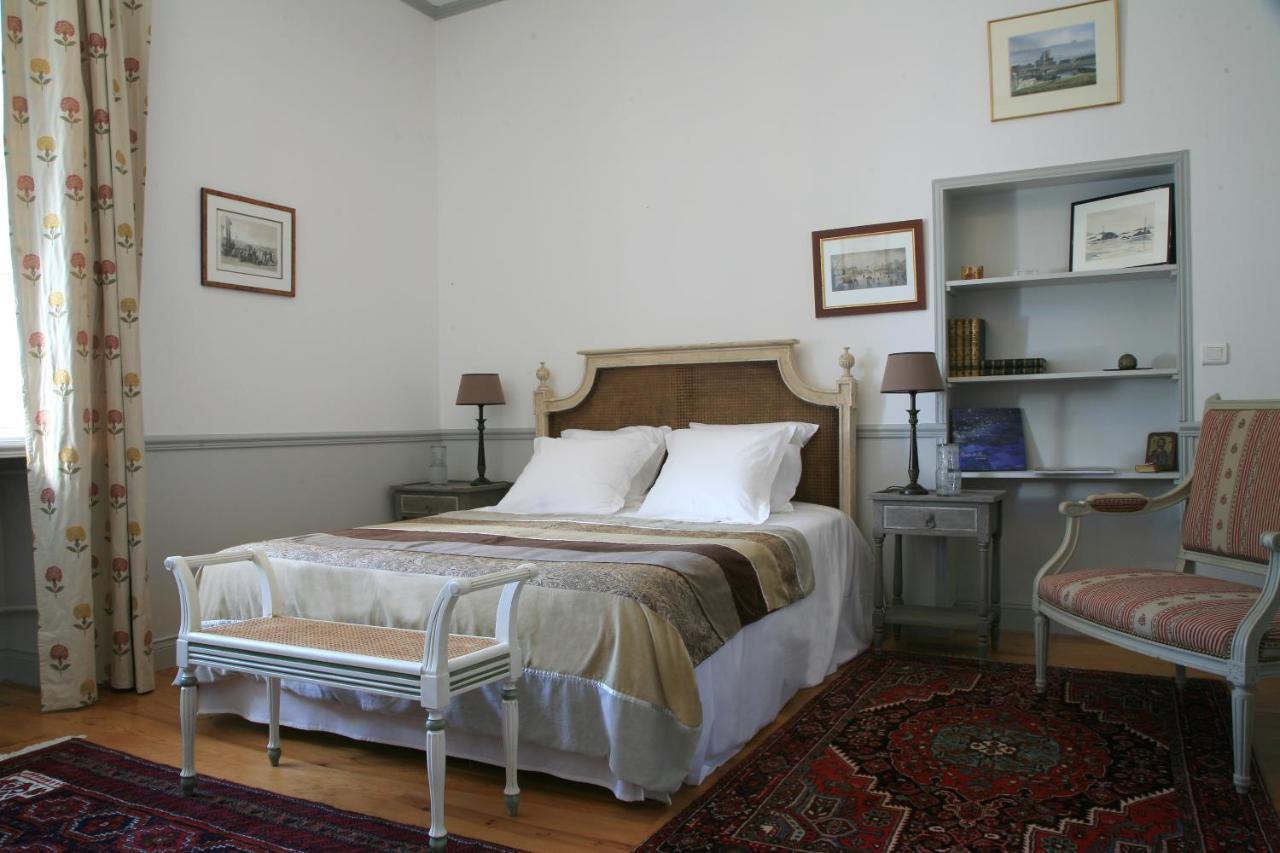 Le Manoir De La Fieffe Bed and Breakfast Cherbourg-en-Cotentin Habitación foto